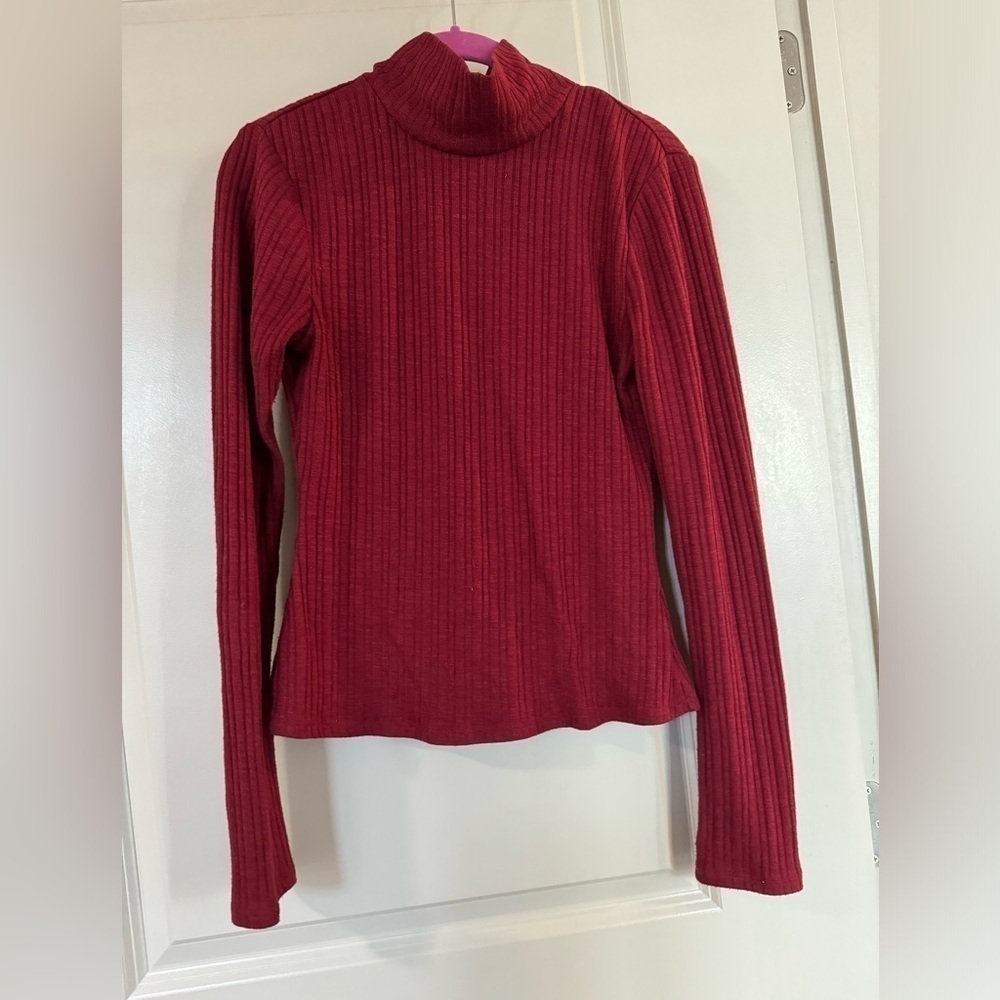 House of Harlow Fitted Sweater Turtleneck l M